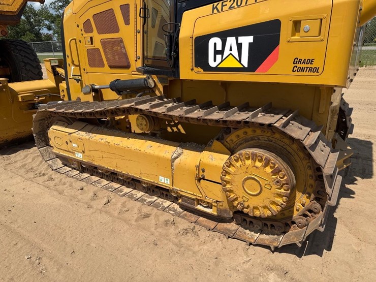 2019-caterpillar-d3k2-xl-image-10
