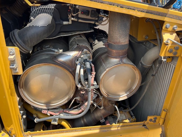 2019-caterpillar-d6t-lgp-image-23