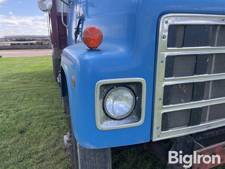 1987-international-2375-s-series-t/a-grain-truck-image-16