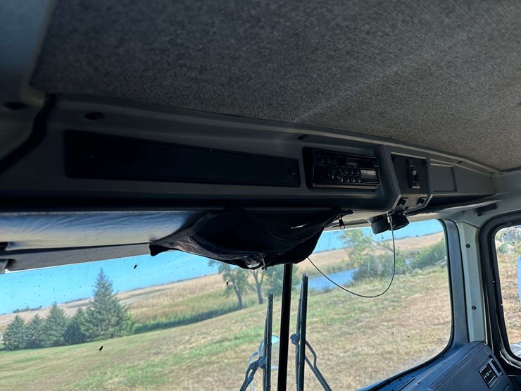 1995-kenworth-t600-image-23