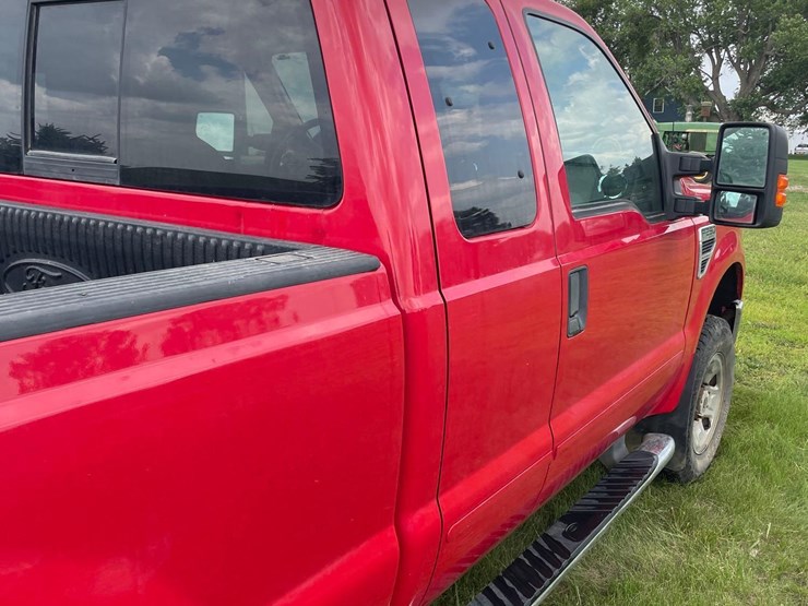 2009-ford-f250-image-23