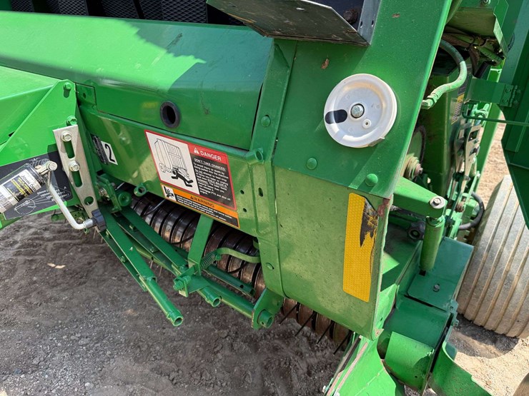 2006-john-deere-567-image-31