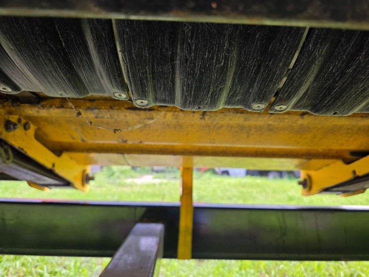 2011-new-holland-35-image-20