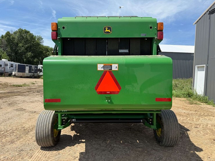 2006-john-deere-567-image-4