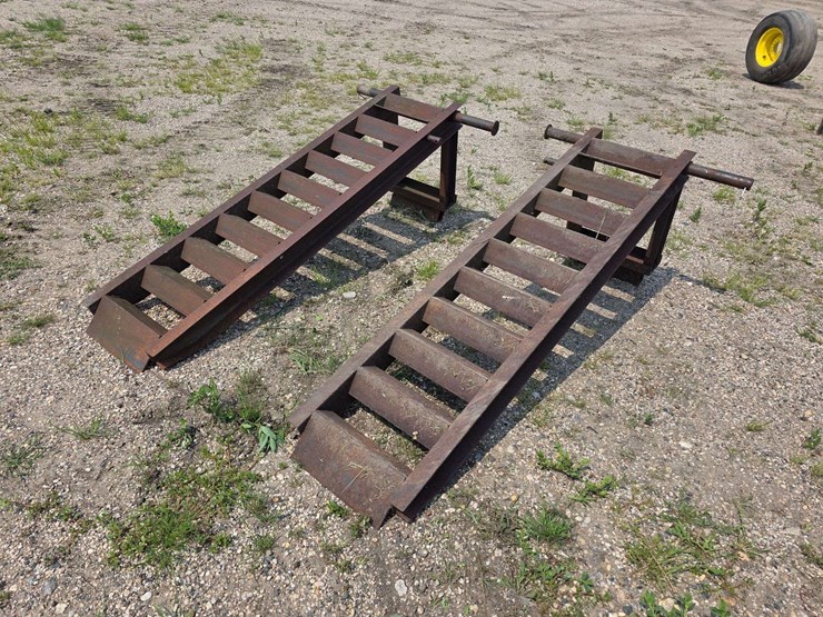 heavy-duty-steel-ramps,-5’-x-14.5”-with-spring-assis-pegs,-21”-tall-to-center-of-pin-image-5