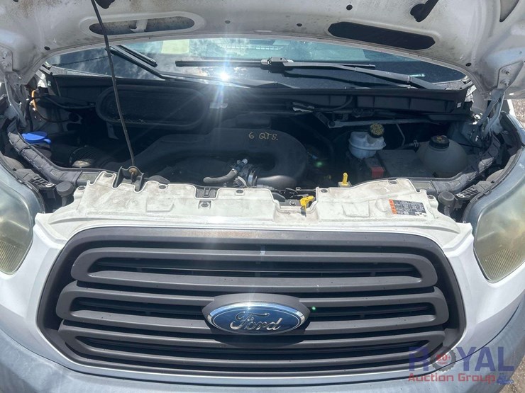 2016-ford-transit-image-13