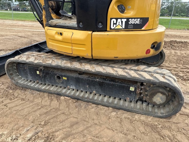 2015-caterpillar-305e2-cr-image-9