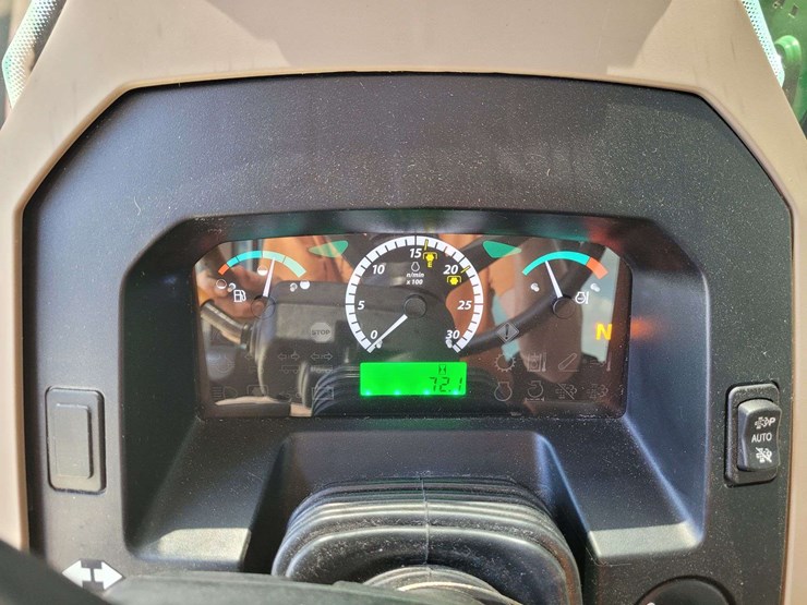 2022-john-deere-5055e-image-17