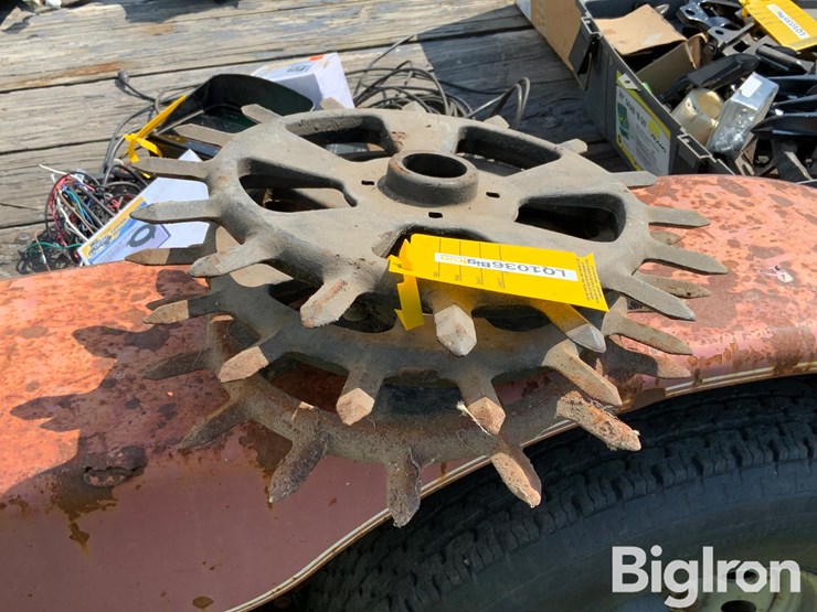 planter-spike-closing-wheels-image-10