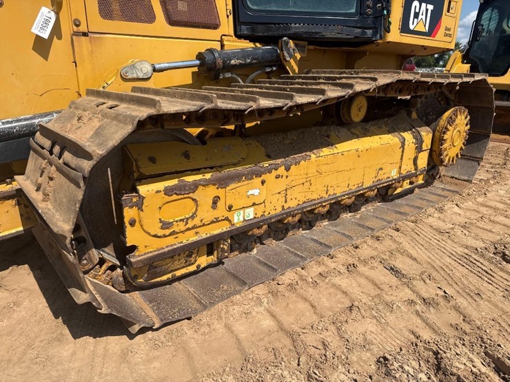 2016-caterpillar-d5k2-lgp-image-13