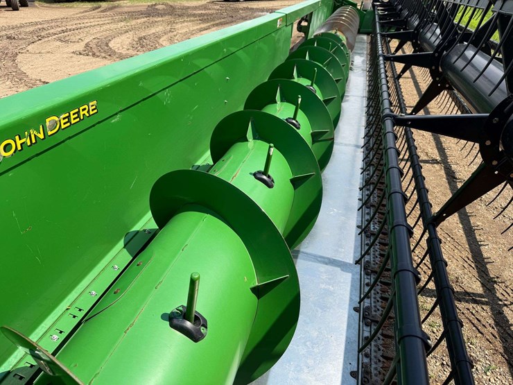 2011-john-deere-635f-image-14