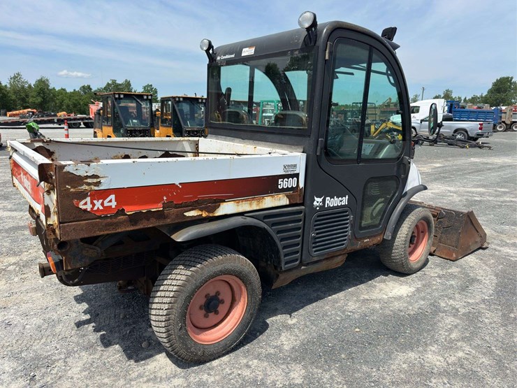 2012-bobcat-5600-side-by-side-4x4-with-hydraulic-dump-and-high-flow-hydraulic-loader-image-3