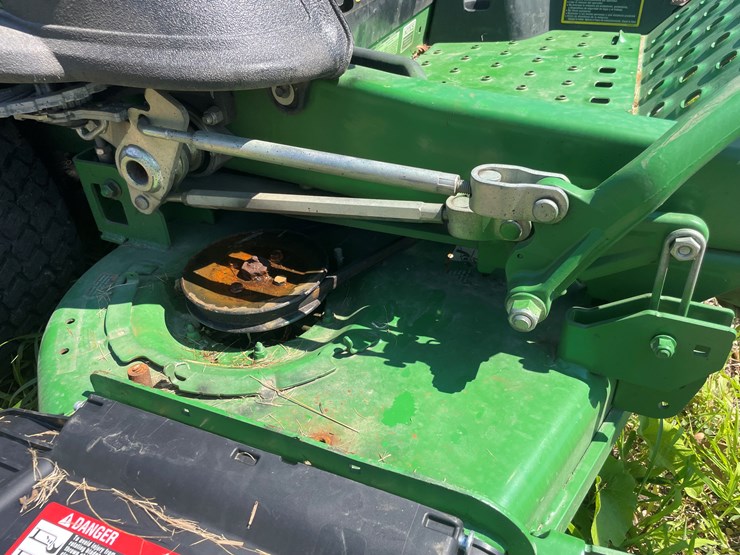 2016-john-deere-z915b-image-12