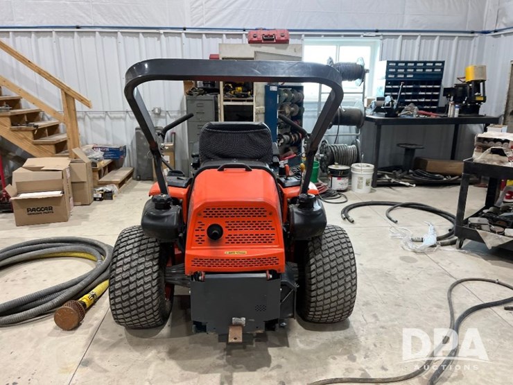 kubota-zd326-image-7