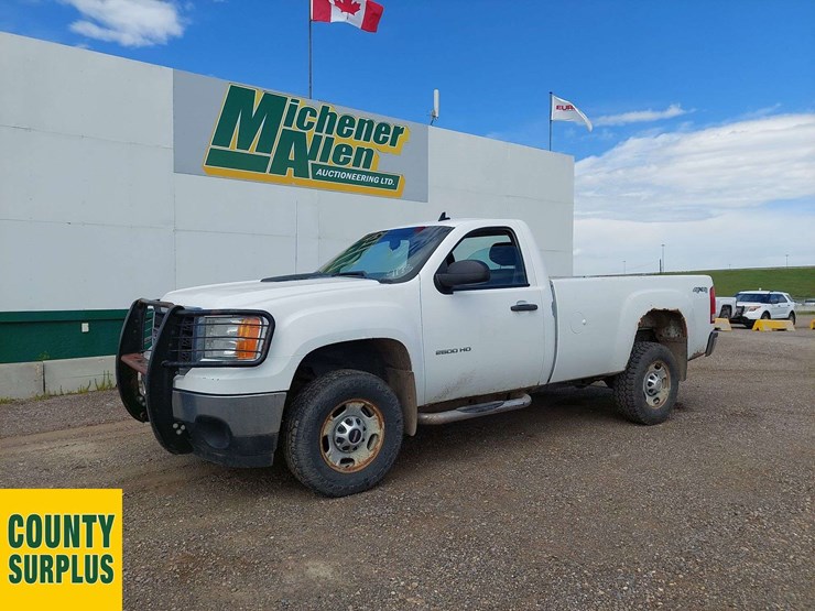 2012-gmc-sierra-2500hd-image-1