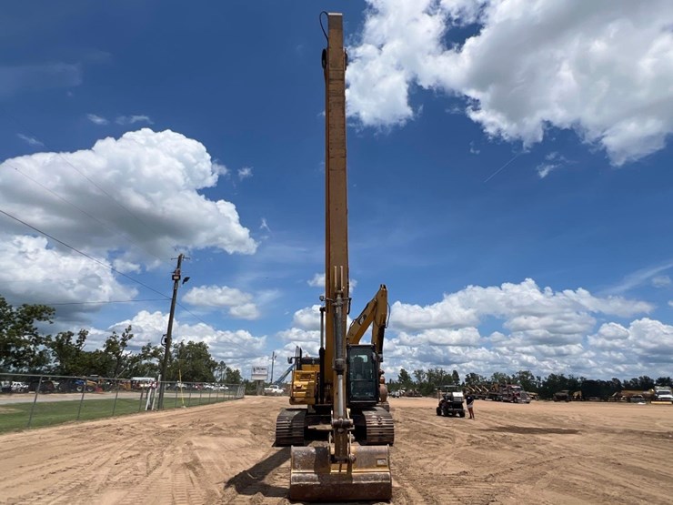 2015-caterpillar-326fl-image-7