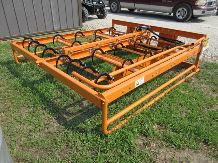 land-honor-skid-steer-hay-accumulator-image-3