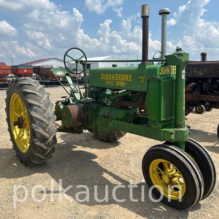 JOHN DEERE A