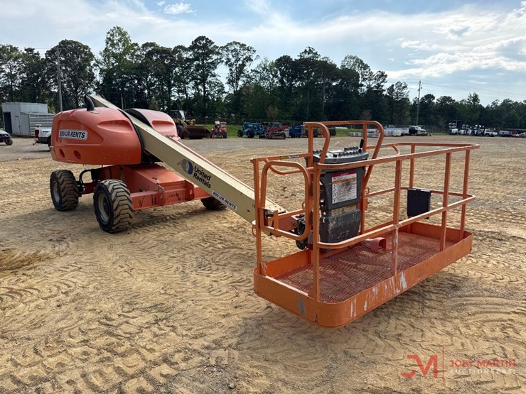 2014-jlg-400s-image-3
