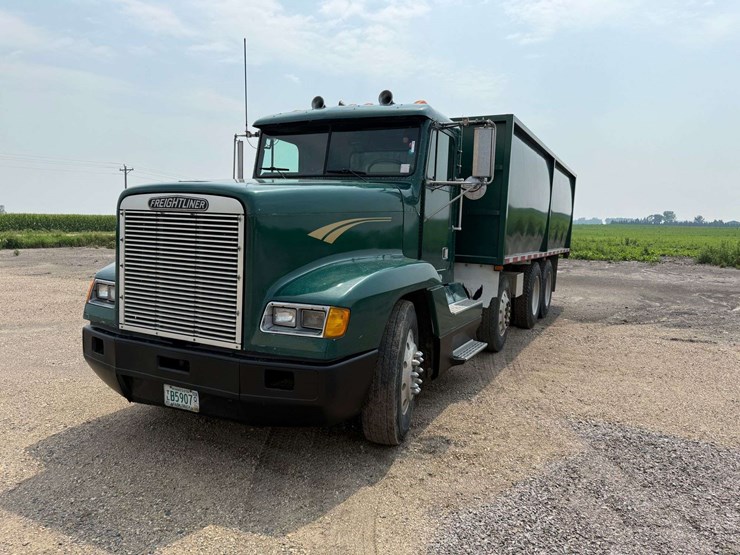 1993-freightliner-fld120-image-2