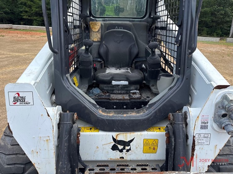 2022-bobcat-s590-image-8