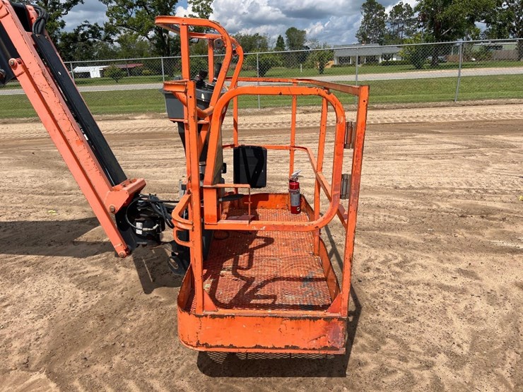 2008-jlg-450aj-image-25