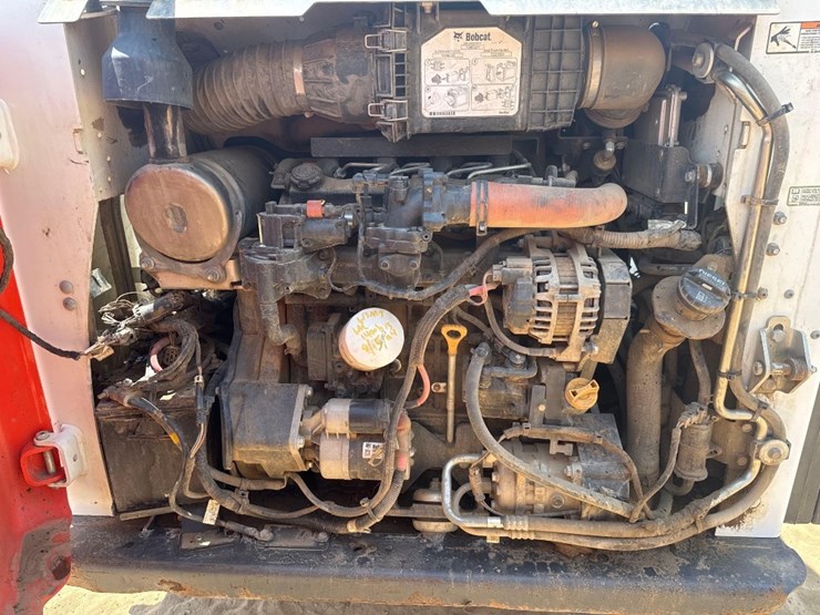 2022-bobcat-t595-image-17