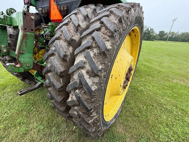 1983-john-deere-4650-image-22