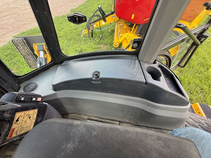 new-holland-b95d-backhoe,-fwa,-88”-front-bucket,-378-hours,-extended-hoe,-17”-back-bucket,-out-rigge-image-36
