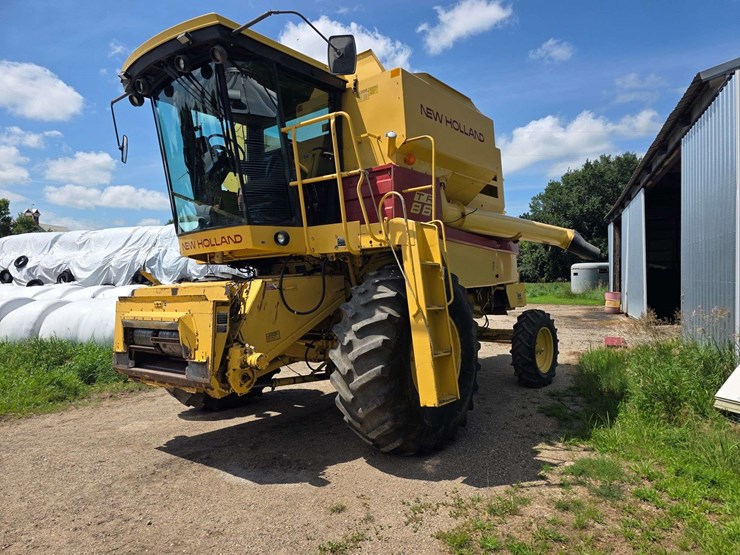 1988-new-holland-tr86-image-3