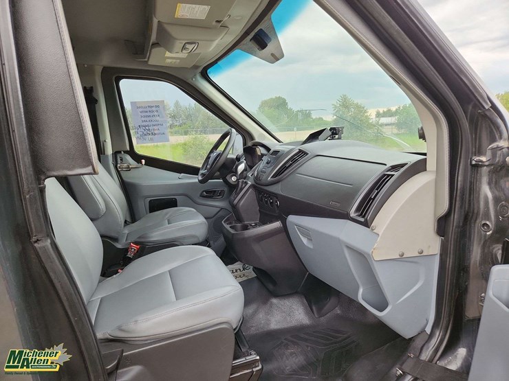 2015-ford-transit-image-15