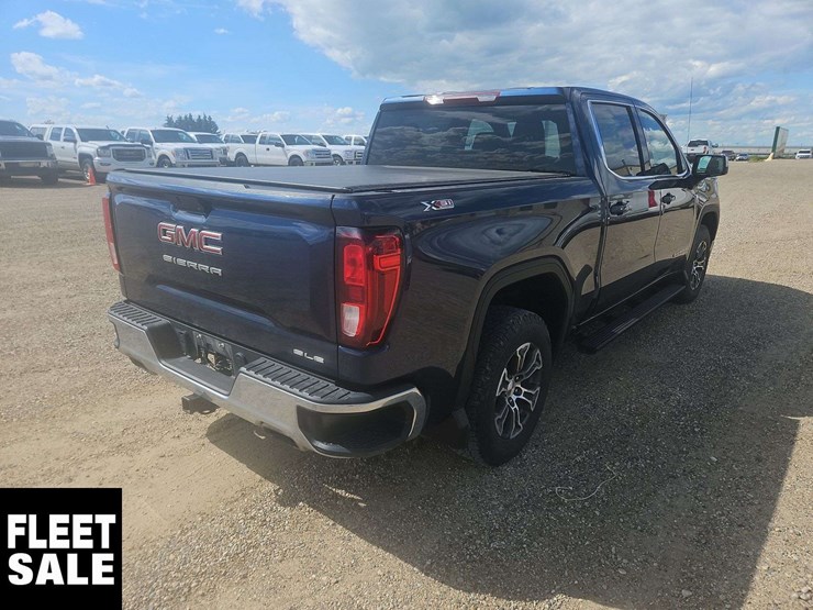 2022-gmc-sierra-1500-image-4