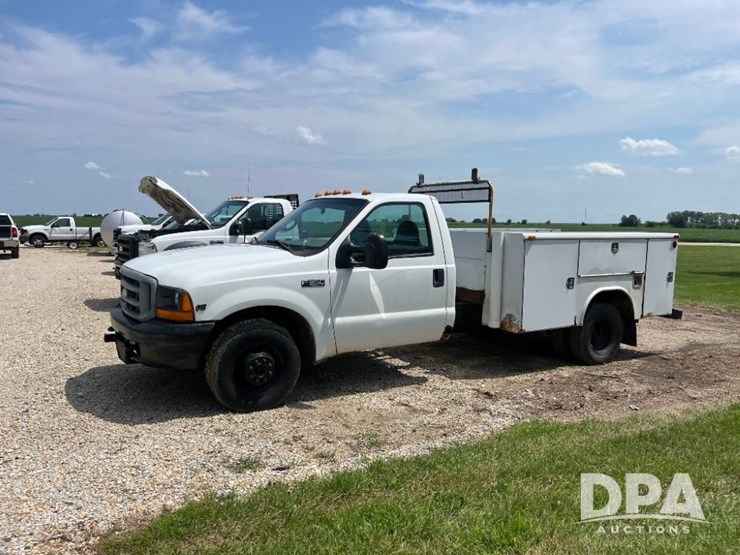 2000-ford-f350-image-18