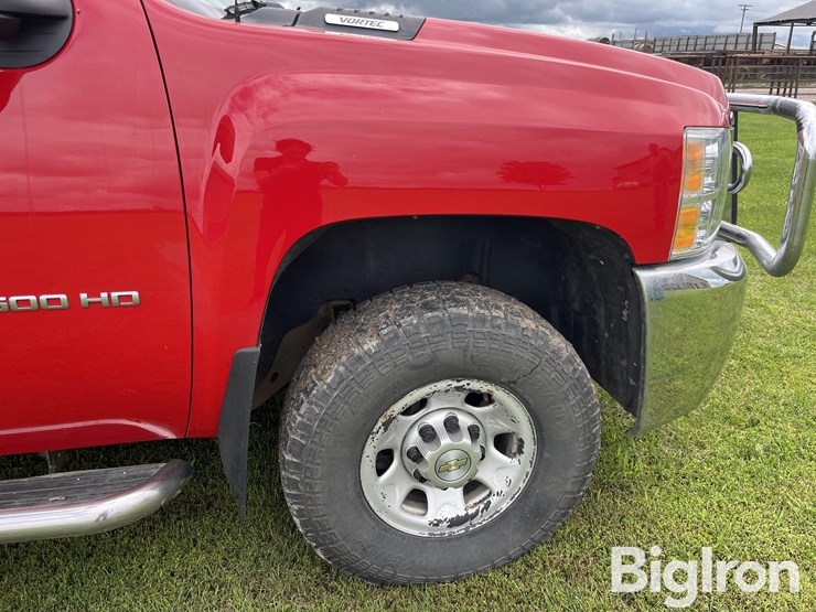 2010-chevrolet-silverado-3500-image-15