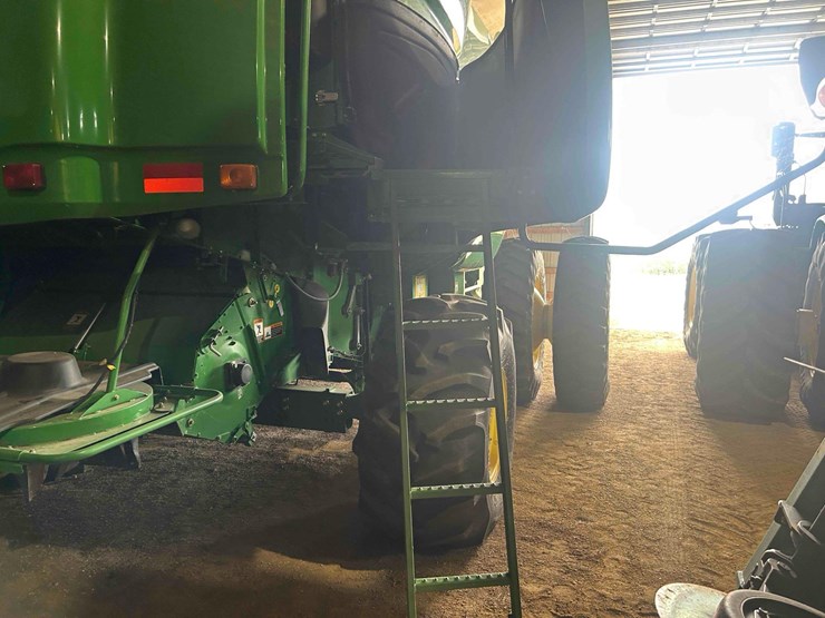 2011-john-deere-9770-sts-image-31