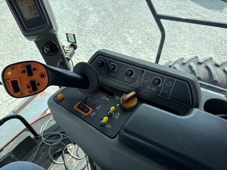 massey-ferguson-9895-image-24