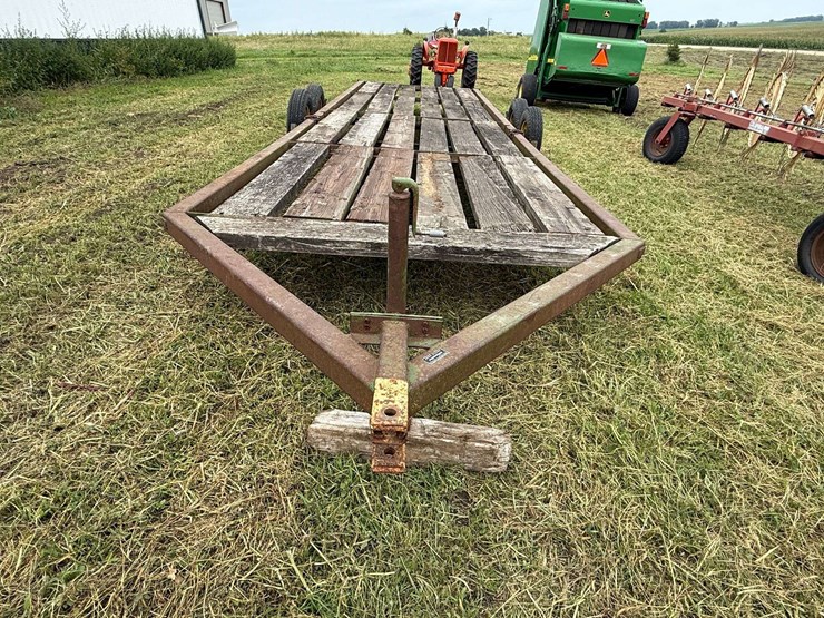 john-deere-8-image-2