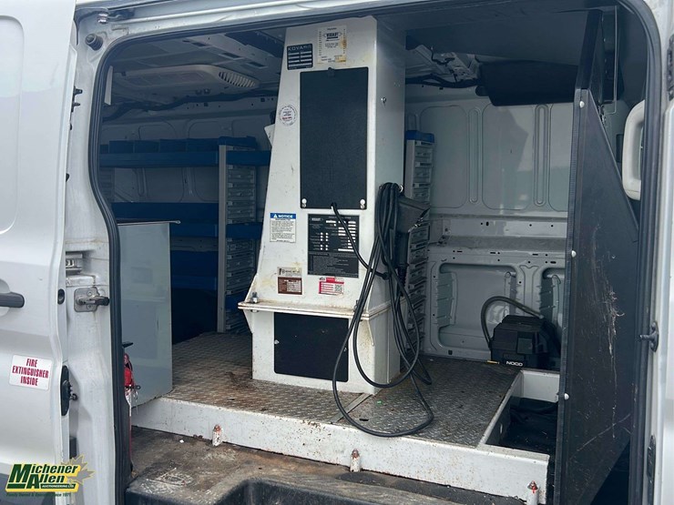 2019-ford-transit-image-17