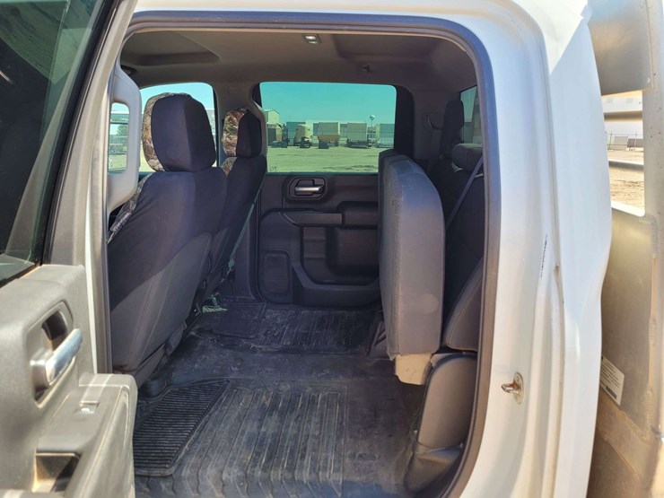 2021-chevrolet-silverado-2500-image-6