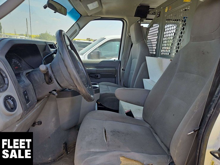 2012-ford-cargo-image-14