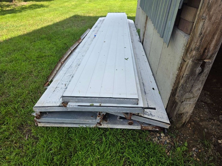 insulated-garage-door,-16’-wide-x-14’-tall,-has-some-damage,-see-photos-image-8
