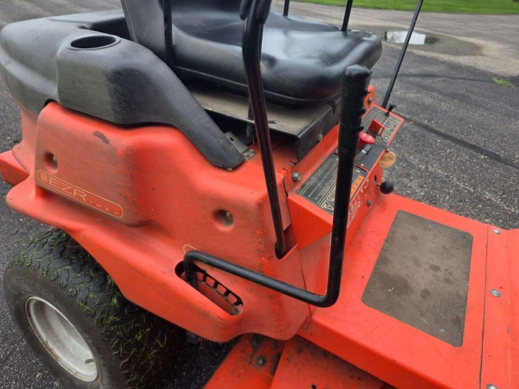 ariens-48”-zero-turn-lawn-mower,-vanguard-16hp-v-twin-engine,-flex-n-float-deck,-model:-ezr1648,-run-image-24
