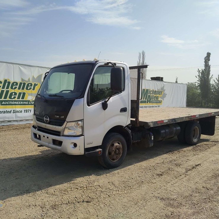 2012 HINO 155