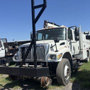 #299 • 2006 International 7300 High Rail Section Truck