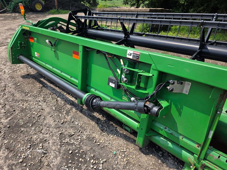 john-deere-630f-image-35