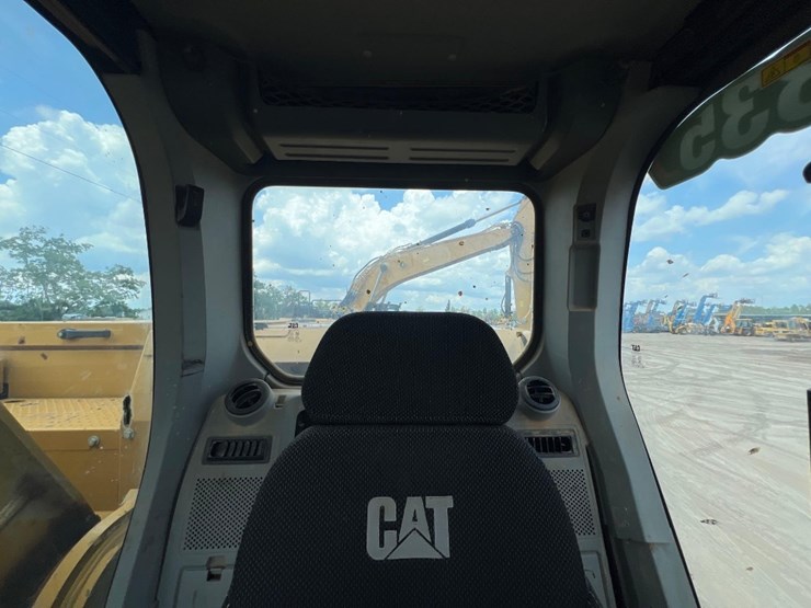 2022-caterpillar-335-image-42