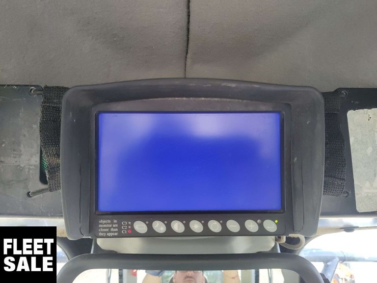 2020-caterpillar-14-image-19