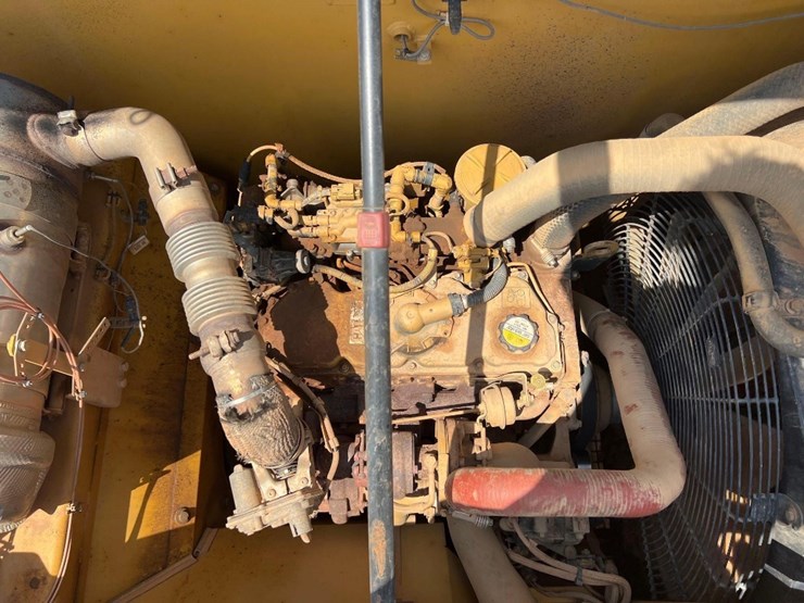 caterpillar-320fl-image-34