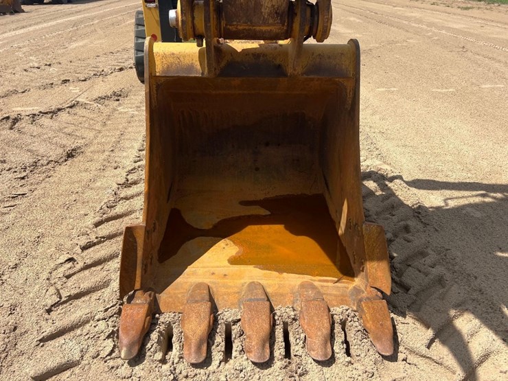 2021-caterpillar-317-image-9