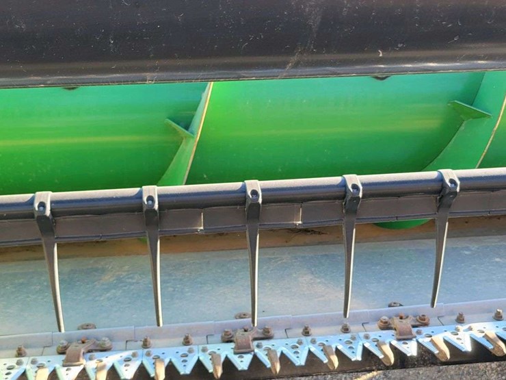 2011-john-deere-635f-image-3